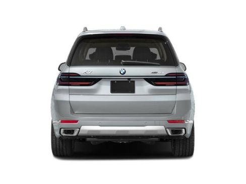 New 2026 BMW X7 M60i image 8