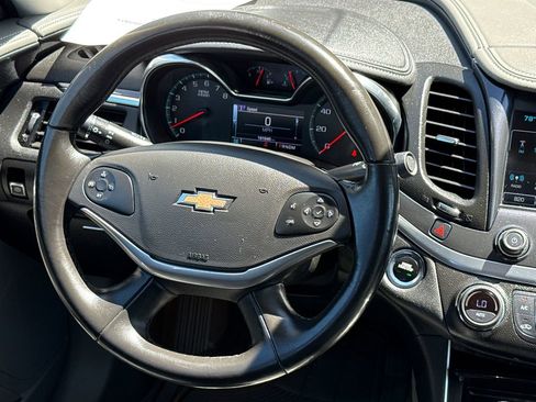 Used 2019 Chevrolet Impala LT image 13