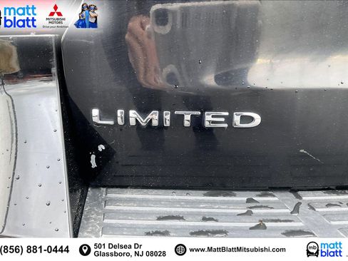 Used 2024 Ford Expedition Limited image 16