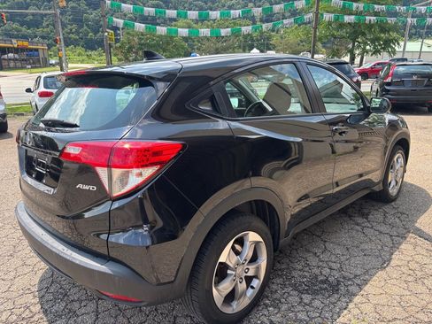 Used 2020 Honda HR-V LX image 5