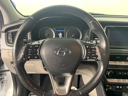 Used 2018 Hyundai Sonata SEL w/ Tech Package 02 image 22