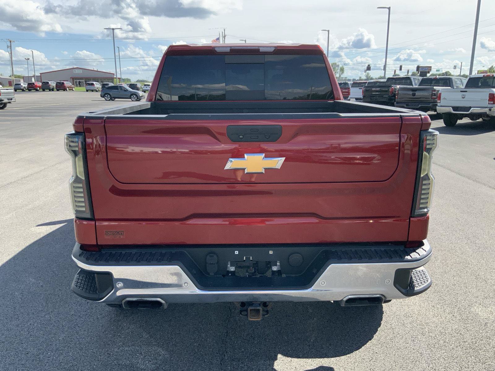 Used 2022 Chevrolet Silverado 1500 LTZ AWD/4WD image 8