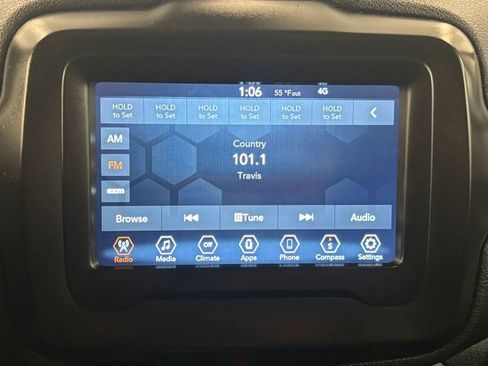 Used 2021 Jeep Renegade Latitude image 40