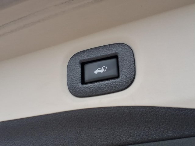 Used 2018 Nissan Rogue SV FWD image 22