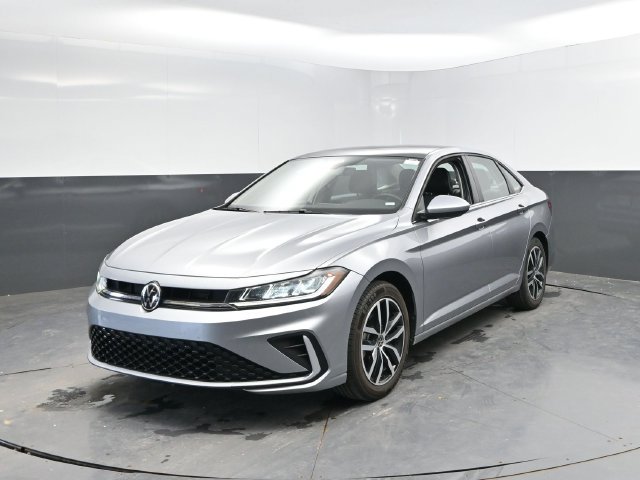 Used 2025 Volkswagen Jetta SE FWD image 6