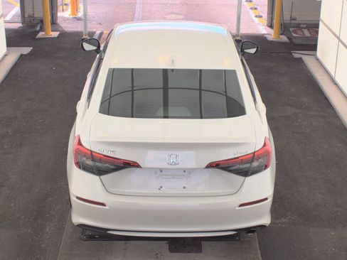 Used 2024 Honda Civic Sport image 8