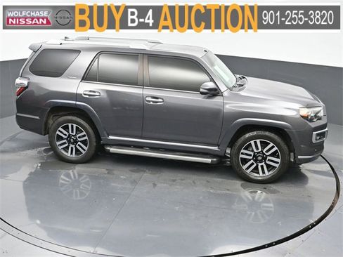 Used 2018 Toyota 4Runner SR5 image 35
