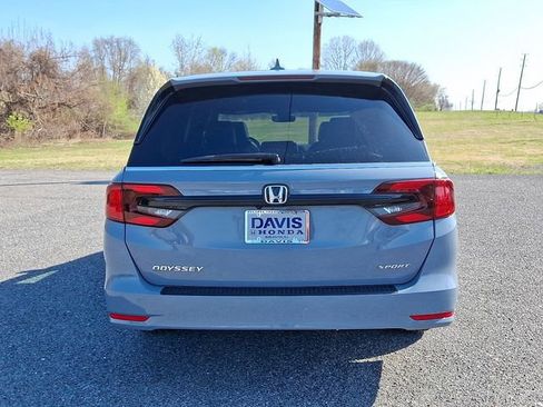 Certified 2024 Honda Odyssey Sport image 5
