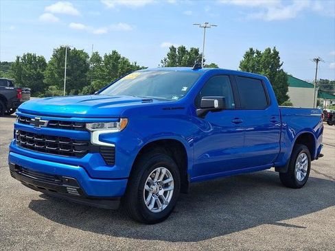 Used 2025 Chevrolet Silverado 1500 RST w/ Convenience Package II AWD/4WD image 4