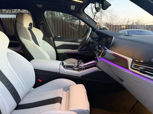 Used 2021 BMW X5 M w/ Competition Package image 21