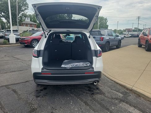 New 2026 Honda HR-V Sport image 8