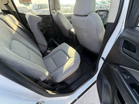 Used 2015 Chevrolet Colorado W/T image 16