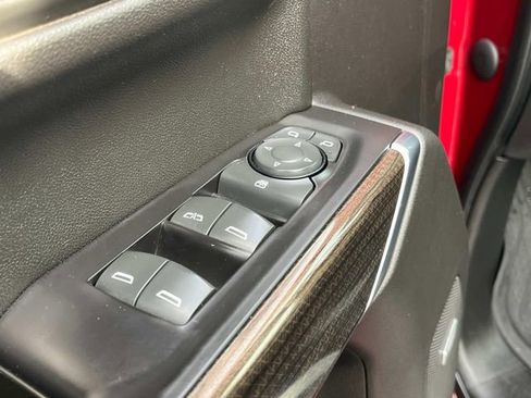 Used 2019 Chevrolet Silverado 1500 LT Trail Boss AWD/4WD image 30