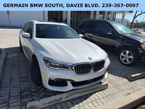 Used 2019 BMW 750i w/ Executive Package image 17