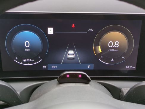Certified 2025 Hyundai Tucson Limited FWD image 28