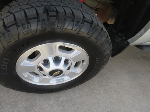 Used 2018 Chevrolet Silverado 2500 LT w/ All Star Edition image 21