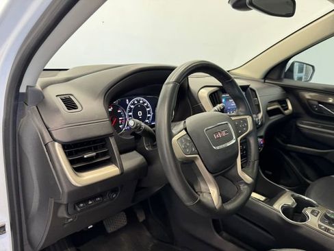 Used 2023 GMC Terrain Denali w/ Denali Premium Package image 34