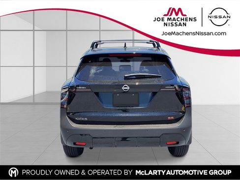 New 2026 Nissan Kicks SR image 5