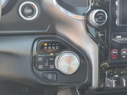 Used 2020 RAM 1500 Laramie AWD/4WD image 26
