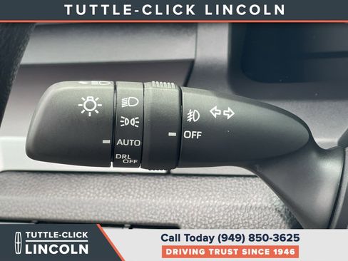 Used 2025 Toyota Tacoma SR5 AWD/4WD image 31