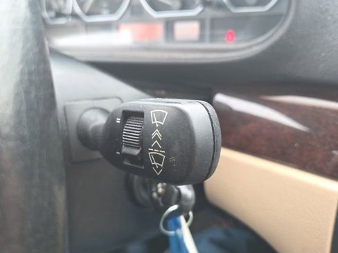 Used 2004 BMW 330xi Sedan image 34