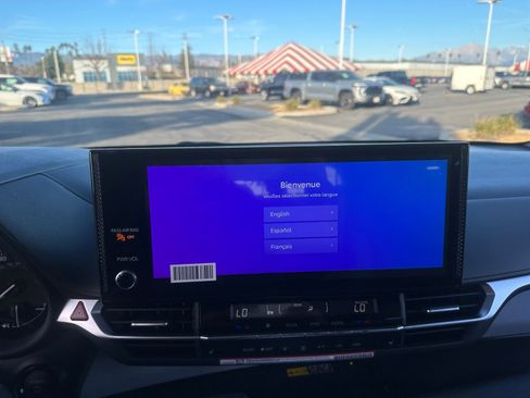 New 2026 Toyota Sienna XLE image 22