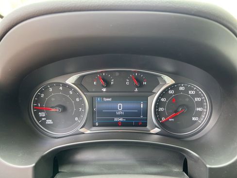 Used 2024 GMC Terrain SLE image 15