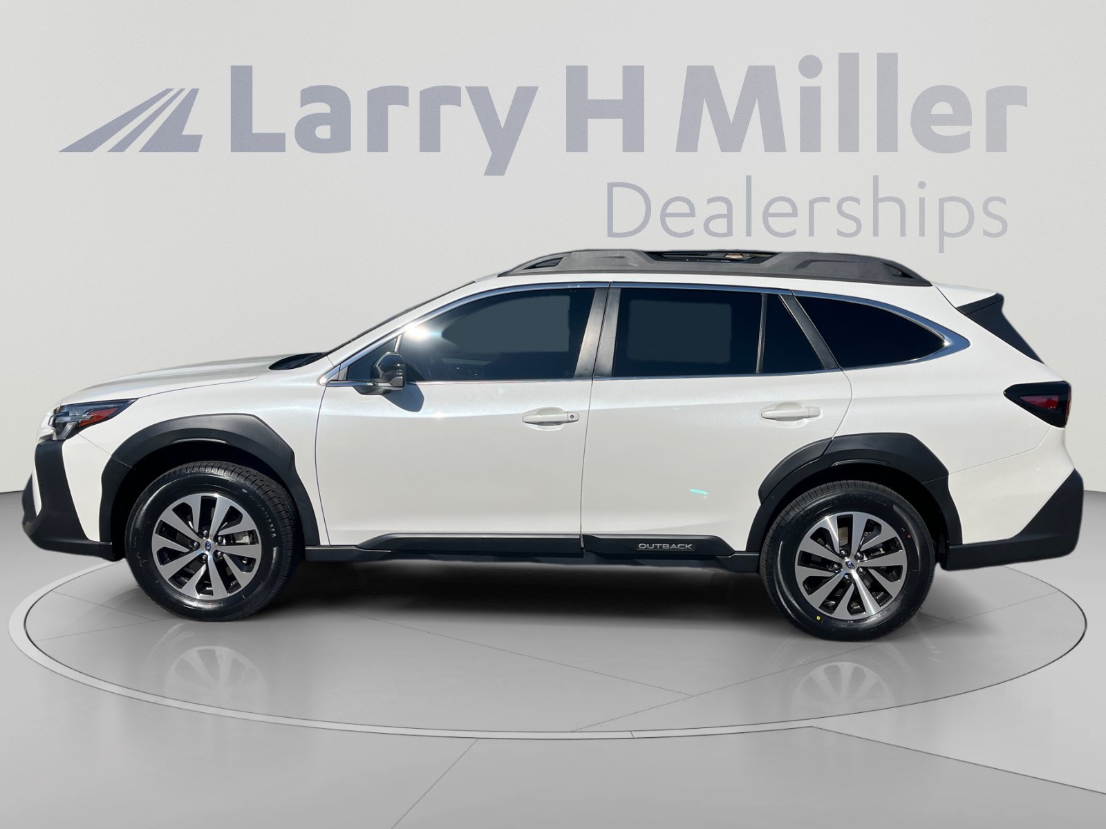 Certified 2024 Subaru Outback Premium AWD/4WD image 2