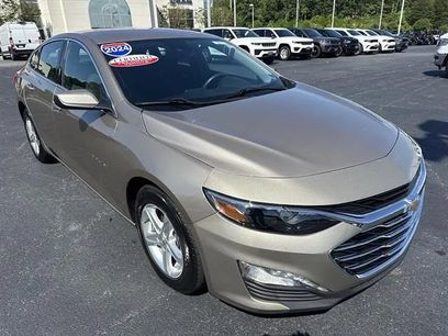 Used 2024 Chevrolet Malibu LT