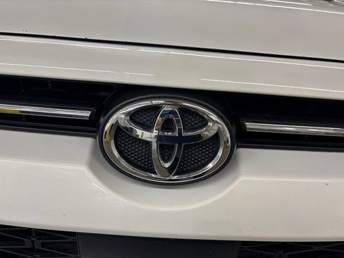 Used 2022 Toyota 4Runner SR5 Premium w/ Moonroof Package AWD/4WD image 33