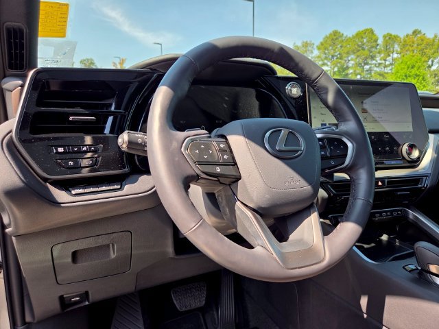 Used 2026 Lexus TX 350 AWD w/ Technology Package image 10