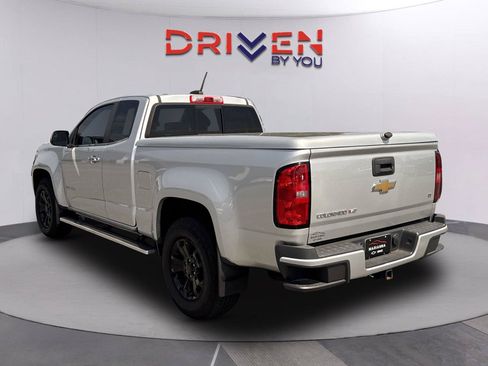 Used 2018 Chevrolet Colorado LT w/ LT Convenience Package RWD image 6
