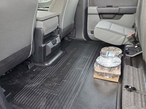 New 2025 Ford F250 XL w/ XL Chrome Package image 38