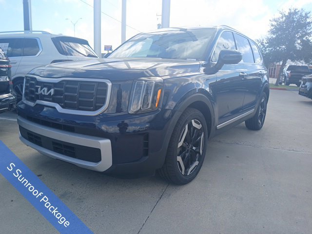 Used 2024 Kia Telluride S w/ S Sunroof Package FWD image 3