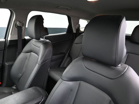 Used 2023 Kia Sportage EX AWD/4WD image 14