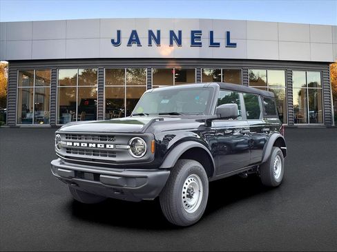 New 2025 Ford Bronco 4-Door image 1