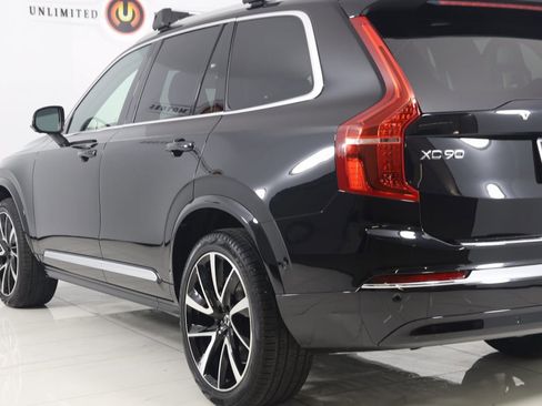 Used 2025 Volvo XC90 B5 Plus w/ Protection Package Premier image 27