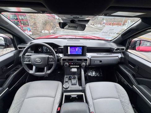 Used 2025 Toyota Tacoma SR5 image 11