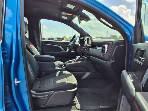 Used 2023 Chevrolet Colorado Z71 w/ Z71 Convenience Package 2 AWD/4WD image 24