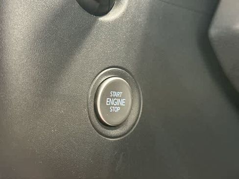 Used 2022 Volkswagen ID.4 Pro S w/ Gradient Package AWD/4WD image 10