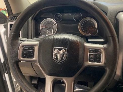 Used 2022 RAM 1500 Classic SLT w/ Electronics Group image 27