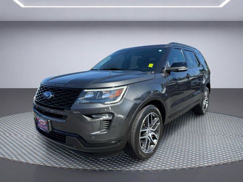 Used 2018 Ford Explorer Sport w/ Equipment Group 401A AWD/4WD image 2