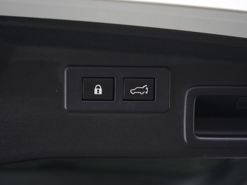 Certified 2026 Subaru Outback Premium AWD/4WD image 17
