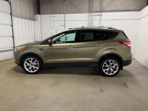 Used 2013 Ford Escape Titanium w/ Class II Trailer Tow Pkg image 5