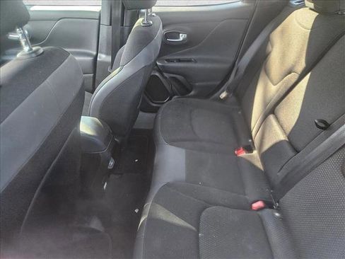 Used 2020 Jeep Renegade Altitude image 12