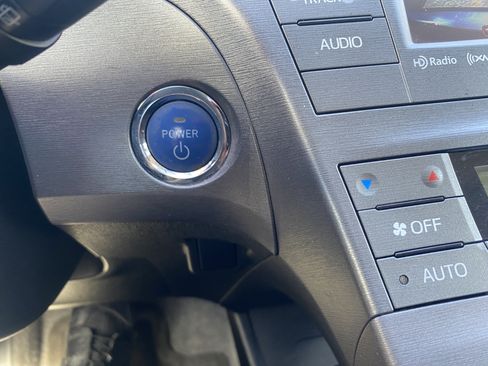 Used 2014 Toyota Prius Three FWD image 22
