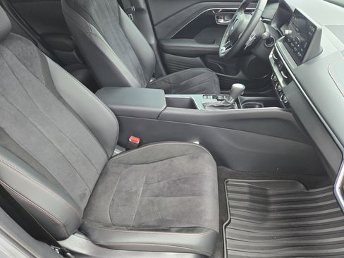 Used 2025 Acura ADX A-Spec image 12