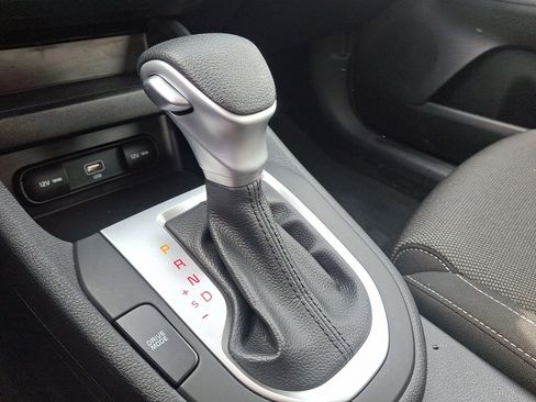 Certified 2023 Kia Forte LXS w/ LXS Technology Package image 14