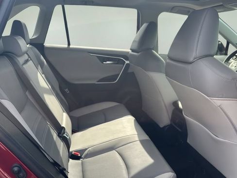 Used 2020 Toyota RAV4 Limited w/ Limited Grade Weather Package AWD/4WD image 15