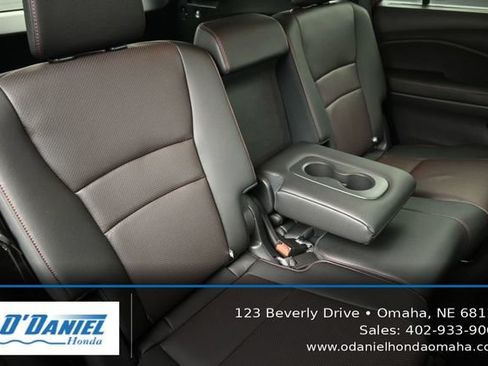 Used 2024 Honda Passport Black Edition image 40